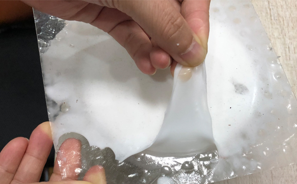 怎么清除還沒有固化的模具硅膠 ？